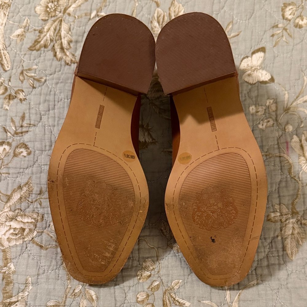 Vince Camuto Chelivia block heel tassel loafers - Picture 4 of 4